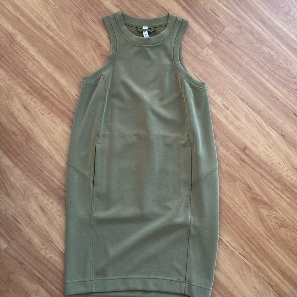 Lululemon dress